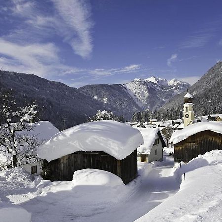 Haus Sonnenhof Apartment Wald am Arlberg Bagian luar foto